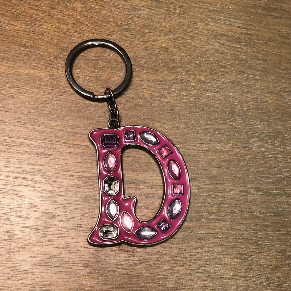 Letter D Keychain - Picture 2 of 4